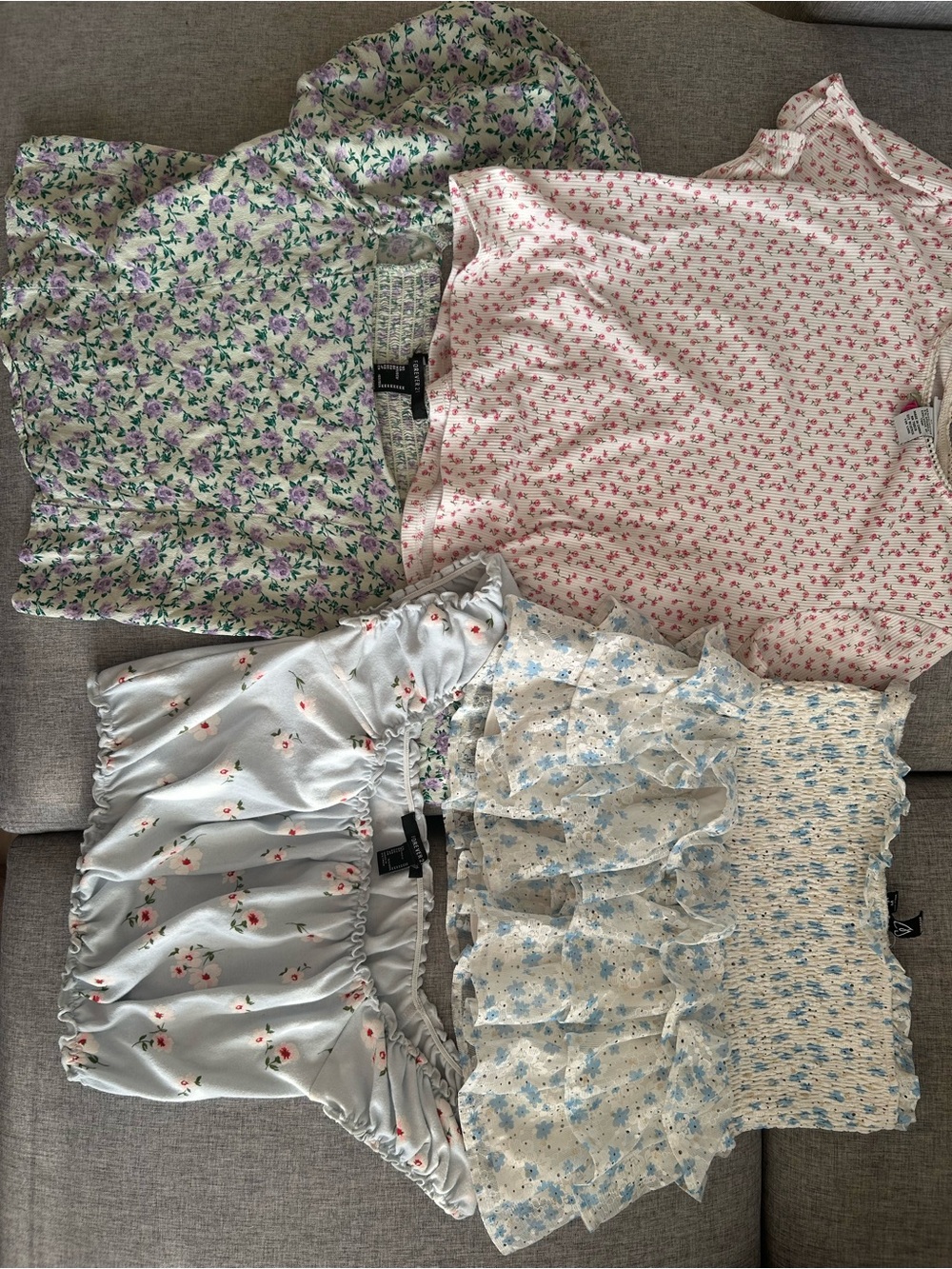 Floral bundle- 3 crop tops 1 miniskirt size medium various brands.